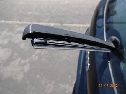 Correct Fitment of rear wiper blade