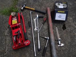 Tools needed to change the rear wheel bearings on a VW Golf MK5